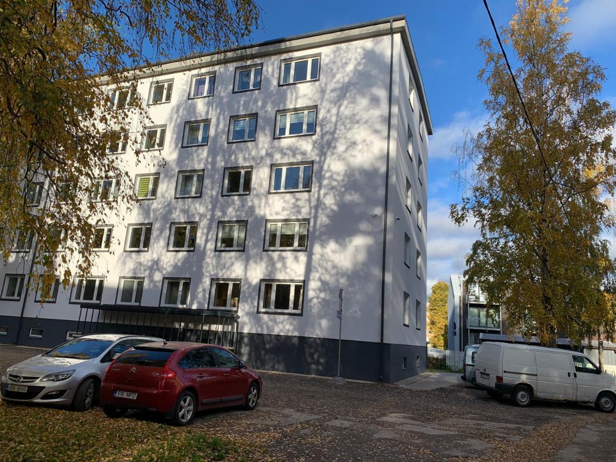 Uus 13B, Beautiful 3-Bedroom Apartment - 3 Big Beds Tartu Exterior photo